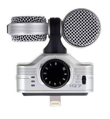 Zoom iQ7